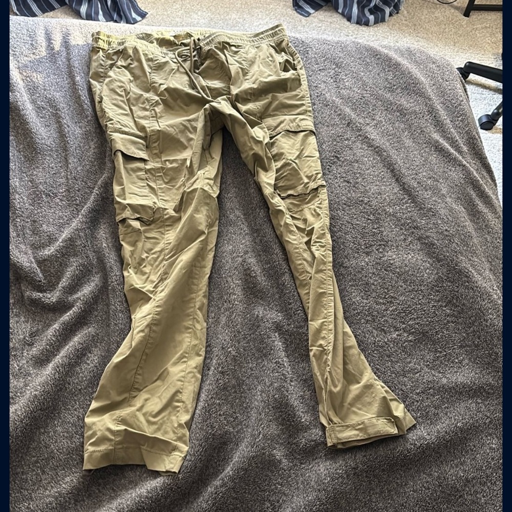 Men's Tan Cargo Pants